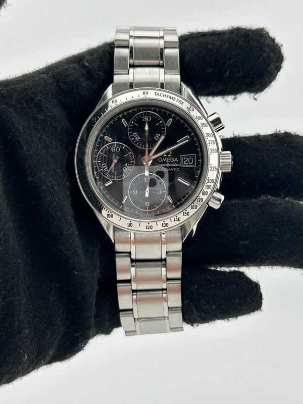 Omega Speedmaster Black Dial on Stainless Steel Bracelet Ref. 3513.50.00 view 2