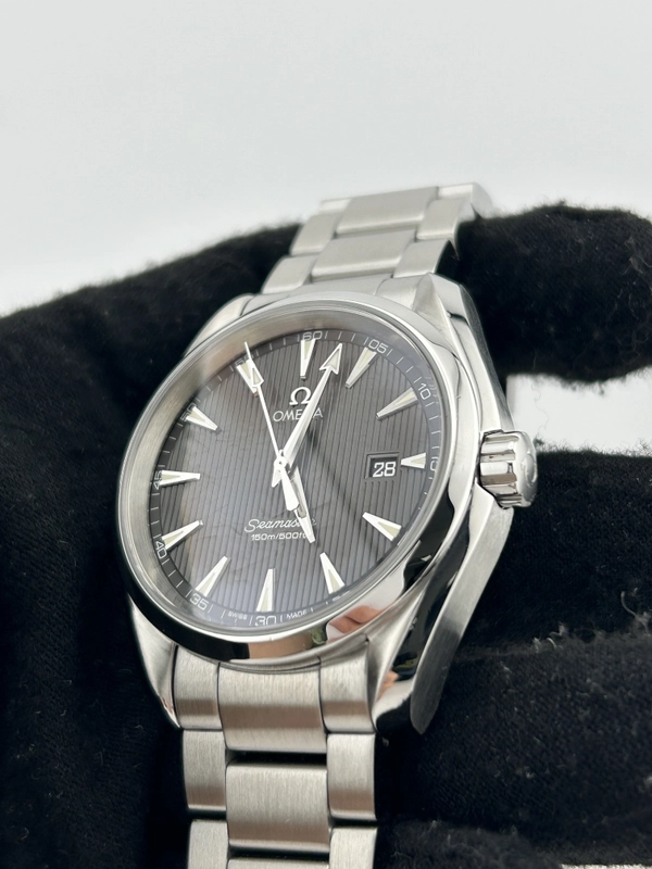 Omega Seamaster 150m Gray Dial on Stainless Steel Bracelet Ref. 231.10.39.61.06.001 view 3