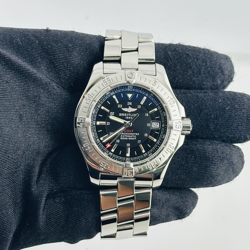 Breitling Colt Automatic Black Dial on Stainless Steel Bracelet Ref. A17380 view 2