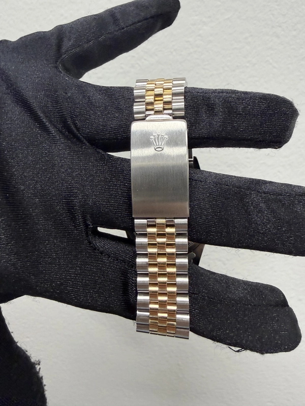 Rolex Datejust Champagne Stick Dial on D Link Jubilee Ref. 16013 1987 view 3