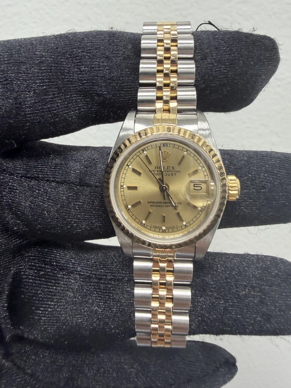 Rolex Datejust Lady Champagne Stick Dial on D Link Jubilee Ref. 69173 1989 view 2