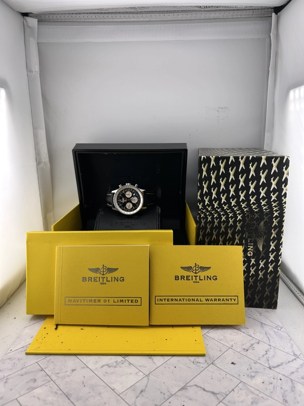 Breitling Navitimer Black Dial on Leather Ref. AB0121/S232B48KBA Card 2010 view 8