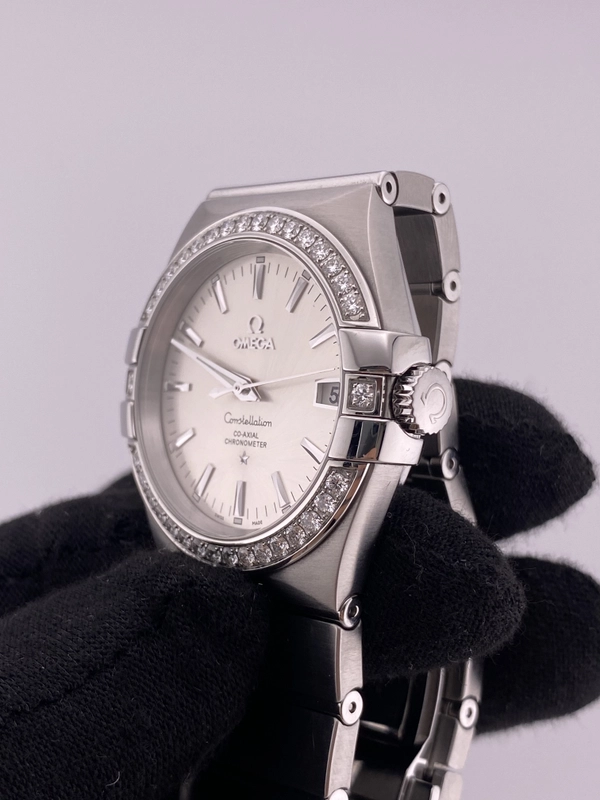 Omega Constellation Silver Dial on Stainless Steel Bracelet Ref. 123.15.35.20.02.001 Complete 2021 view 3