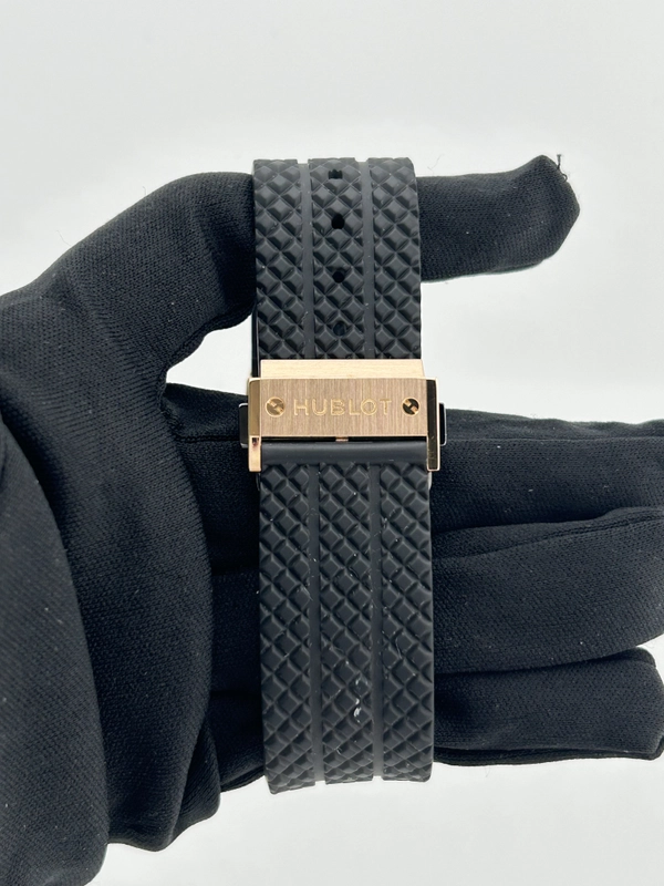 Hublot Big Bang Red Gold Black Dial on Rubber Strap Ref. 301.PX.130.RX.114 view 4