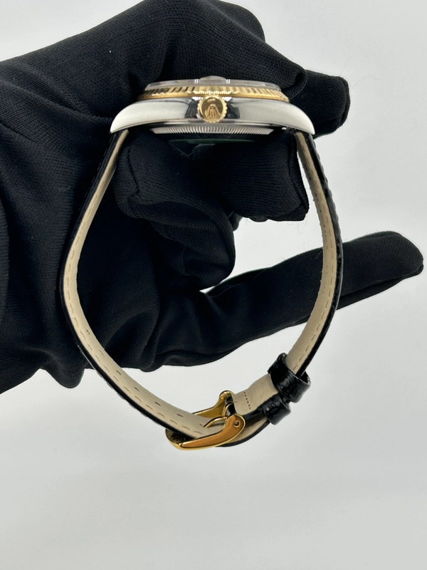 Rolex Datejust 36 Champagne Stick Dial on Generic Black Leather Strap Ref. 16233 1993 view 6