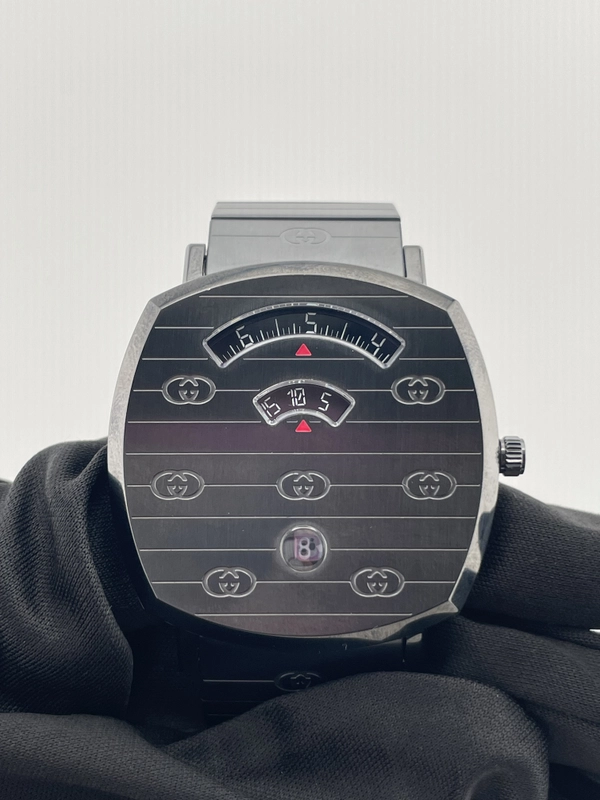 Gucci Gucci Grip Black Dial on Steel Bracelet Ref. YA157429 with Box view 3