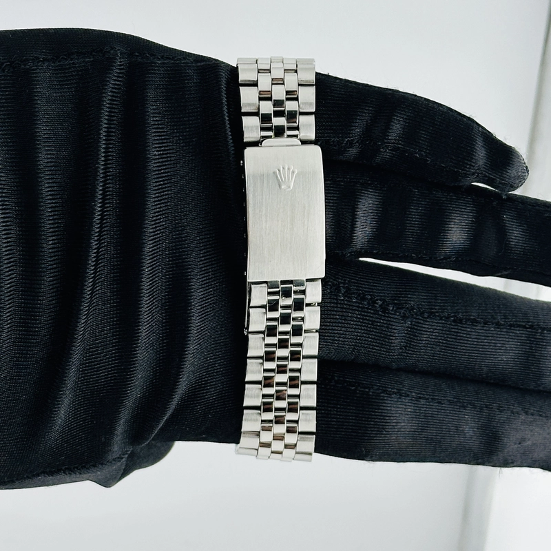 Rolex Datejust Thunderbird Silver Stick Dial on Folded Jubilee Bracelet Ref. 1625 1960 view 3