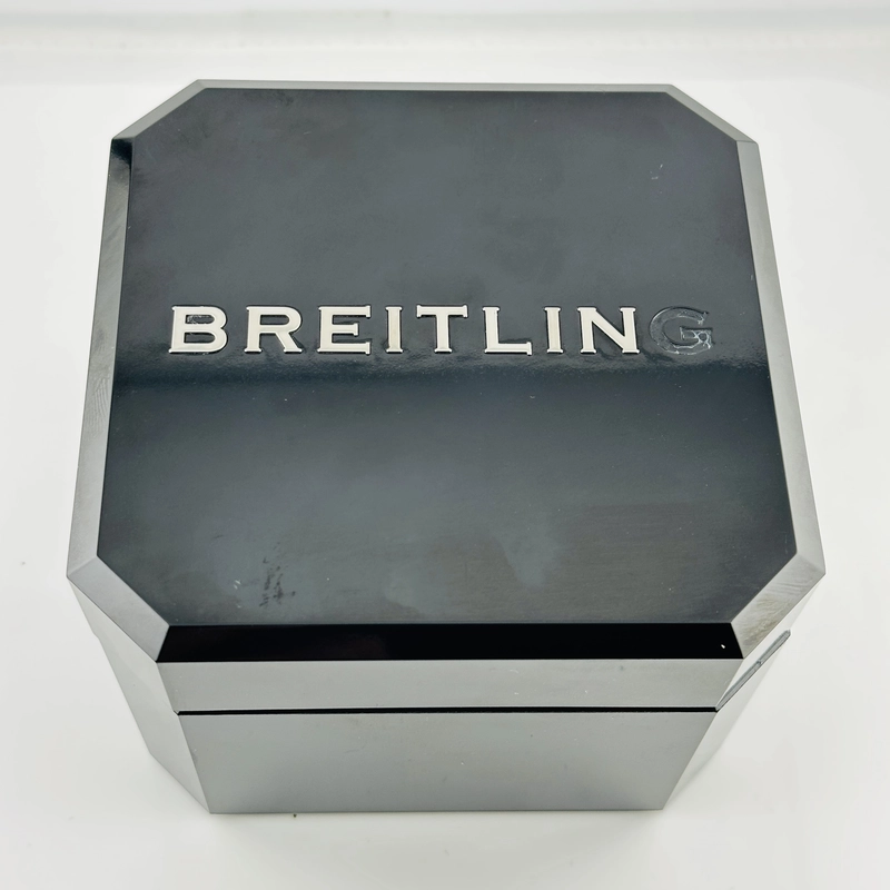 Breitling Avenger Seawolf Blue Dial on Rubber Band Ref. A1733010/C756 Complete 2009 view 10