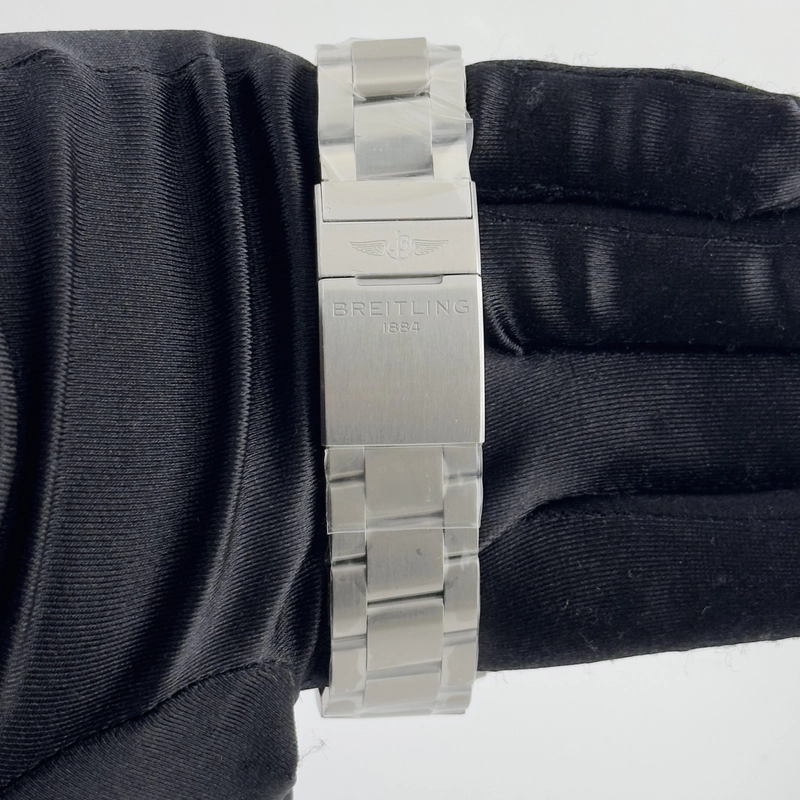 Breitling Avenger Chronograph GMT Black Dial on Bracelet Ref. A24315101B1A1 Card 2023 view 3