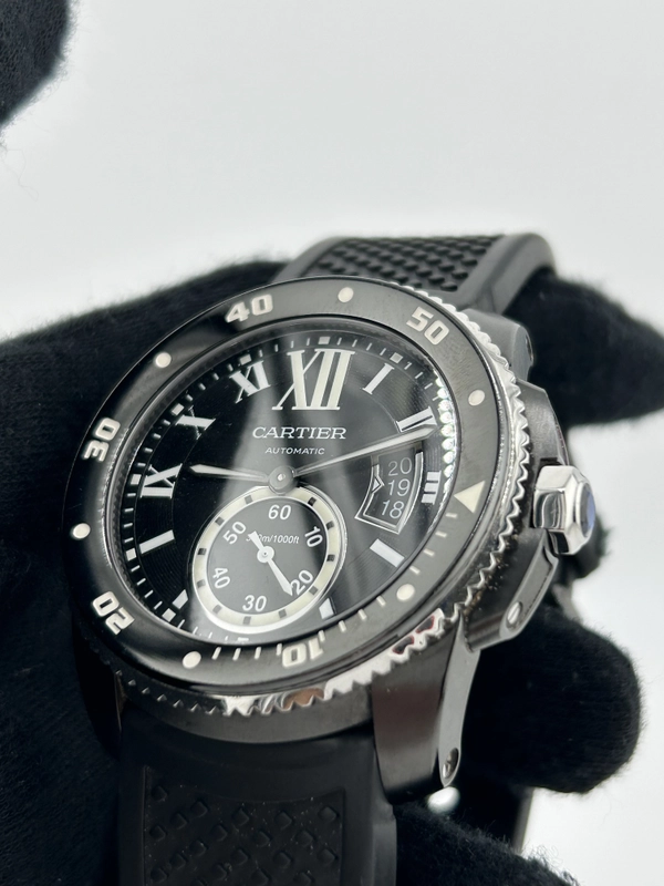 Cartier Calibre de Cartier Diver Black Roman Numerals Dial on Black Rubber Band Ref. WSCA0006 Papers 2016 view 3