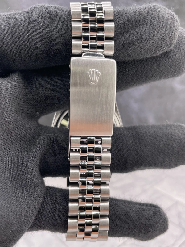 Rolex Datejust Silver Stick Dial on D Link Jubilee Ref. 1603 1979 view 4