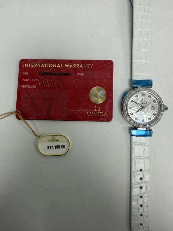 Omega De Ville Ladymatic Omega Co-Axial White Diamond Dial on Leather Strap Ref. 425.38.34.20.55.001 Card Open Date view 5
