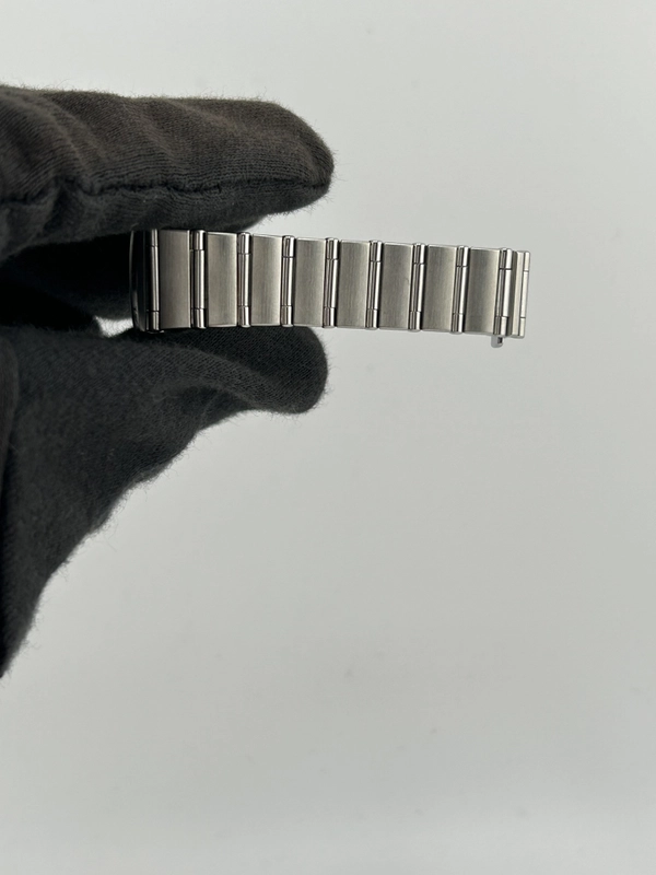 Omega Constellation Mini Pink Mop Dial on Stainless Steel Bracelet Ref. 1562.65.00 Card 1998 view 5