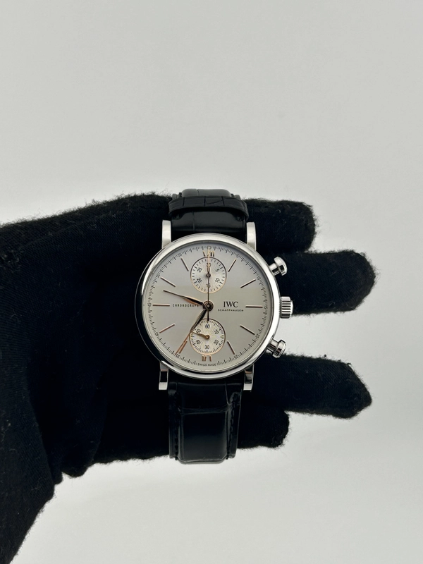 Iwc Portofino Chronograph 39 Silver Dial on Leather Strap Ref. IW391406 Complete 2023 view 2