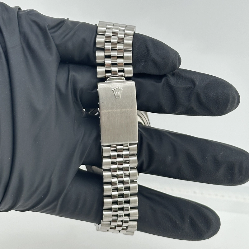 Rolex Datejust Silver Stick / Has Spots Dial on D Link Jubilee Ref. 1601/4 1979 view 4