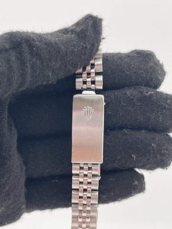 Rolex Oyster Perpetual Date White Dial on Jubilee D Link Bracelet Ref. 6924 1973 view 4