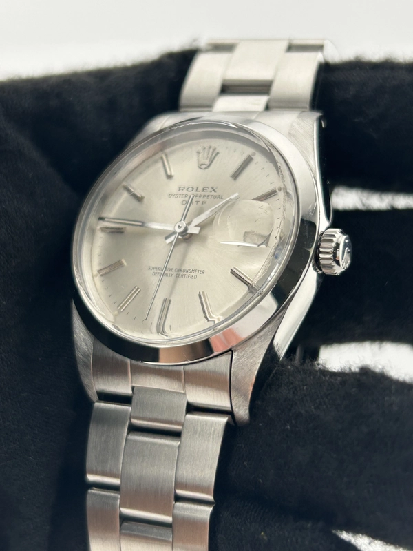 Rolex Oyster Perpetual Date Silver Stick Dial on Oyster Steel Bracelet Ref. 15000 1988 view 3