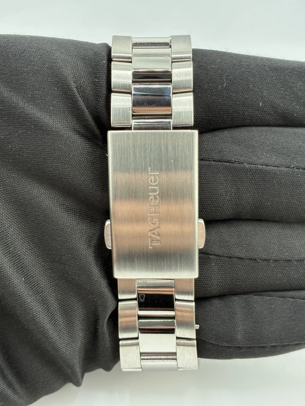 Tag Heuer Aquaracer 300m Black Dial on Stainless Steel Bracelet Ref. CAF2010.BA0815 view 4