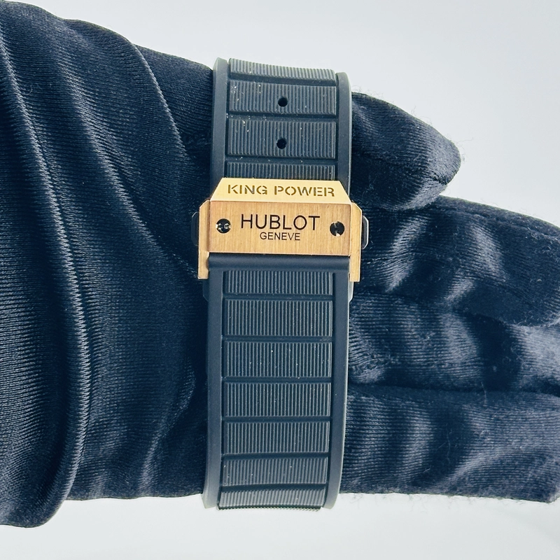 Hublot King Power Foudroyante Black Dial on Rubber Rose Gold Folding Clasp Ref. 715.PX.1128.RX 18K view 4