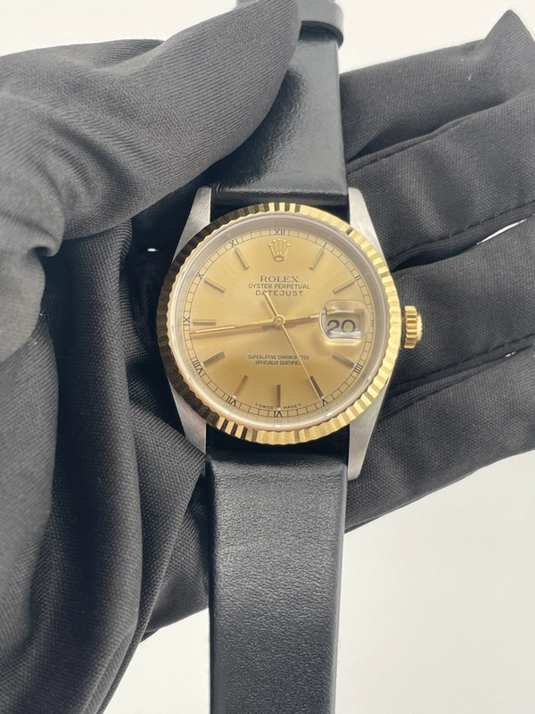 Rolex Datejust 36 Champagne Stick Dial on Generic Black Leather Strap Ref. 16233 1996 view 2