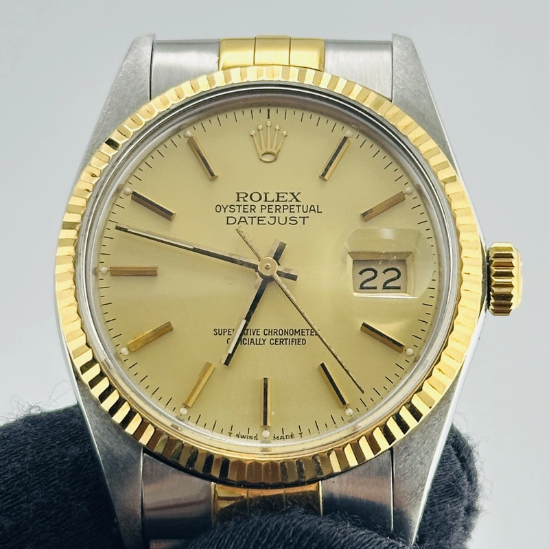 Rolex Datejust Champagne Stick Dial on D Link Jubilee Bracelet Ref. 16013 1987 view 3