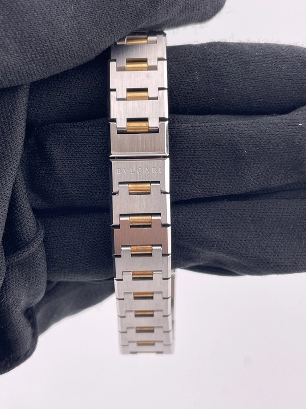 Bvlgari Bvlgari Black Dial on 2 Tone Yellow Gold / Stainless Steel Ref. BB23SG view 4