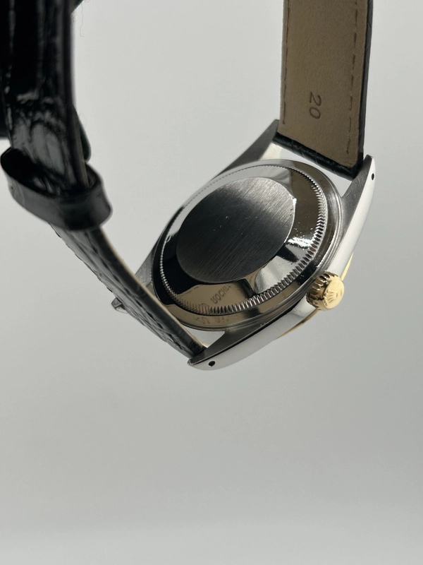Rolex Datejust 36 Champagne Stick Dial on Generic Black Leather Strap Ref. 16233 1991 view 6