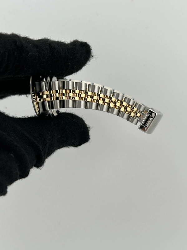 Rolex Datejust Lady Champagne Stick Dial on Jubilee D Link Bracelet Ref. 69173 Card view 5