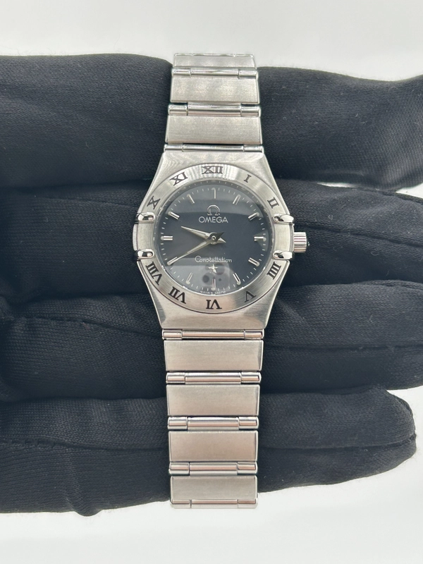 Omega Constellation Gray Dial on Stainless Steel Bracelet Ref. 1572.40 view 2