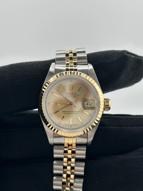 Rolex Datejust Lady Champagne Stick Dial on Jubilee Ref. 69173 1989 view 2