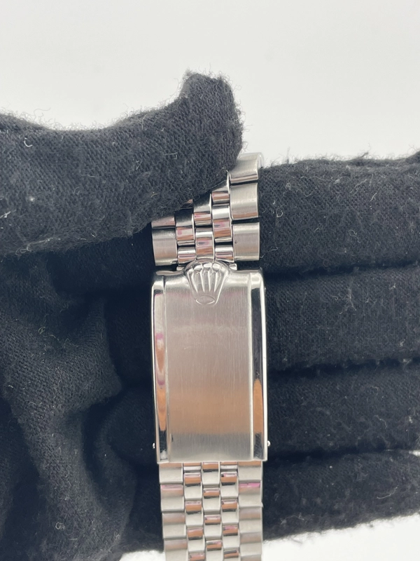 Rolex Datejust Silver Stick Dial on Jubilee D Link Bracelet Ref. 1601 1970 view 4