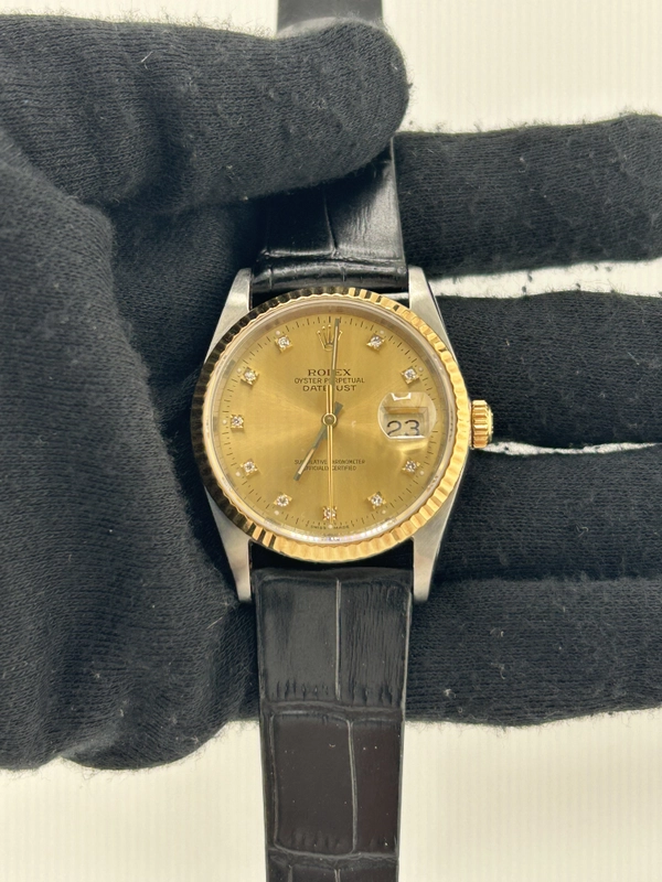 Rolex Datejust 36 Champagne Diamond Dial on Generic Black Leather Strap Ref. 16233G 1991 view 2
