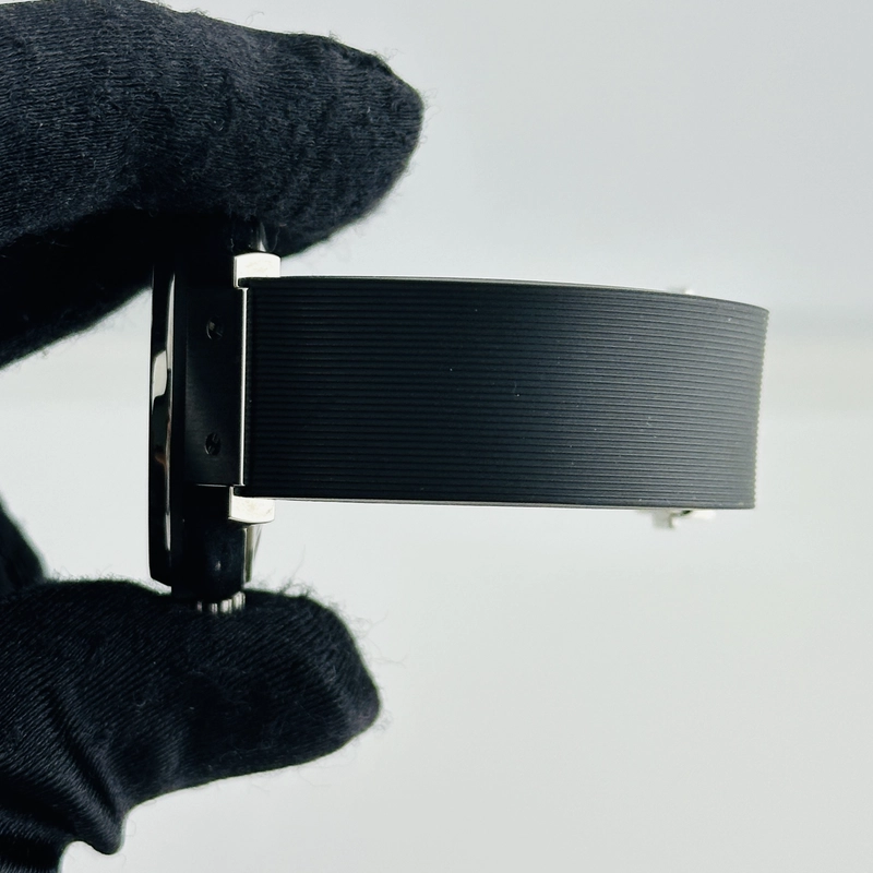 Hublot Classic Fusion Black Dial on Rubber Strap Ref. 565.NX.1470.RX with Box view 6