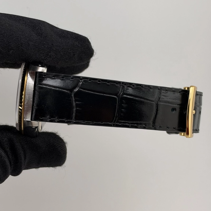Rolex Datejust 36 Champagne Stick Dial on Generic Leather Strap Ref. 16233 1988 view 4