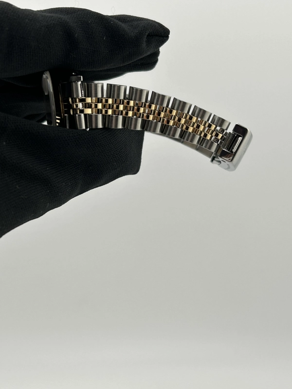 Rolex Datejust Lady Champagne Stick Dial on Jubilee Ref. 69173 1989 view 4