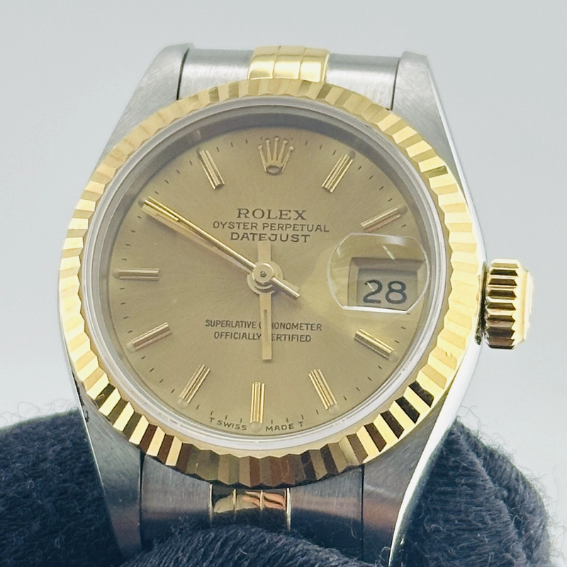 Rolex Datejust Lady Champagne Stick / Has Spots Dial on D Link Jubilee Bracelet Ref. 69173 Papers 1994 view 3
