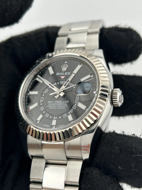 Rolex SkyDweller Black Index Dial on Oyster Steel Bracelet Ref. 326934 Card 2023 view 3