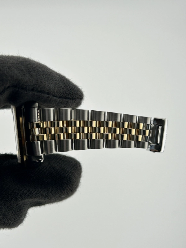 Rolex Datejust 31 Champagne Stick Dial on Jubilee Ref. 68273 view 5