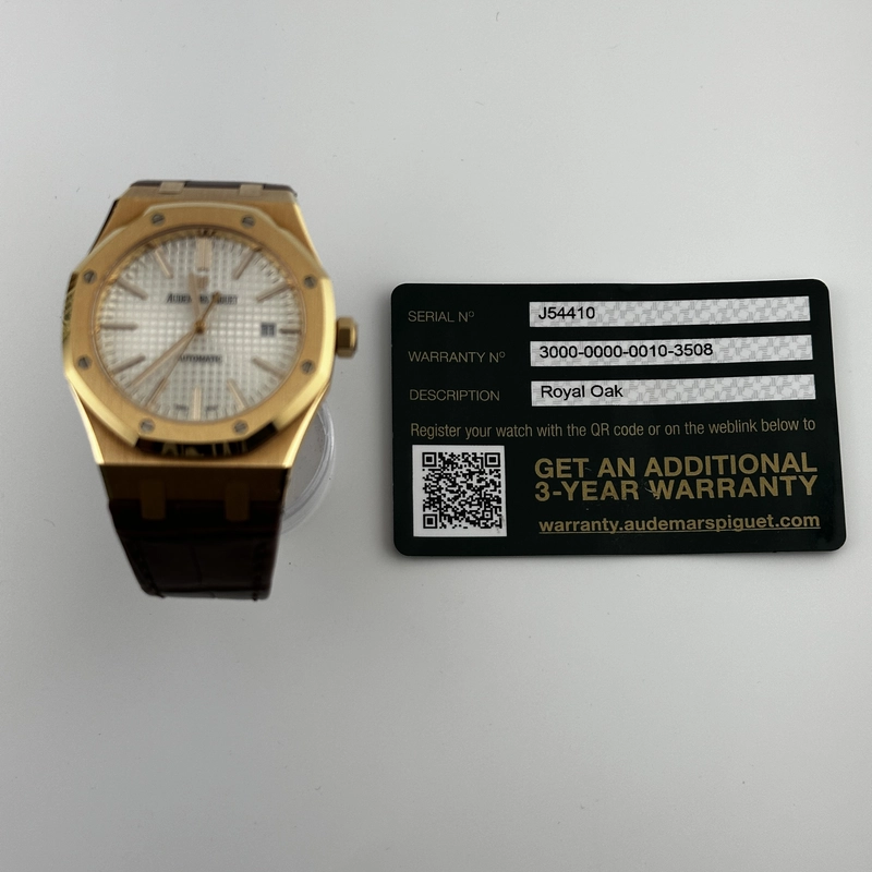 Audemars Piguet Royal Oak Selfwinding White Dial on Leather Strap Ref. 15400OR.OO.D088CR.01 Card 2019 view 7
