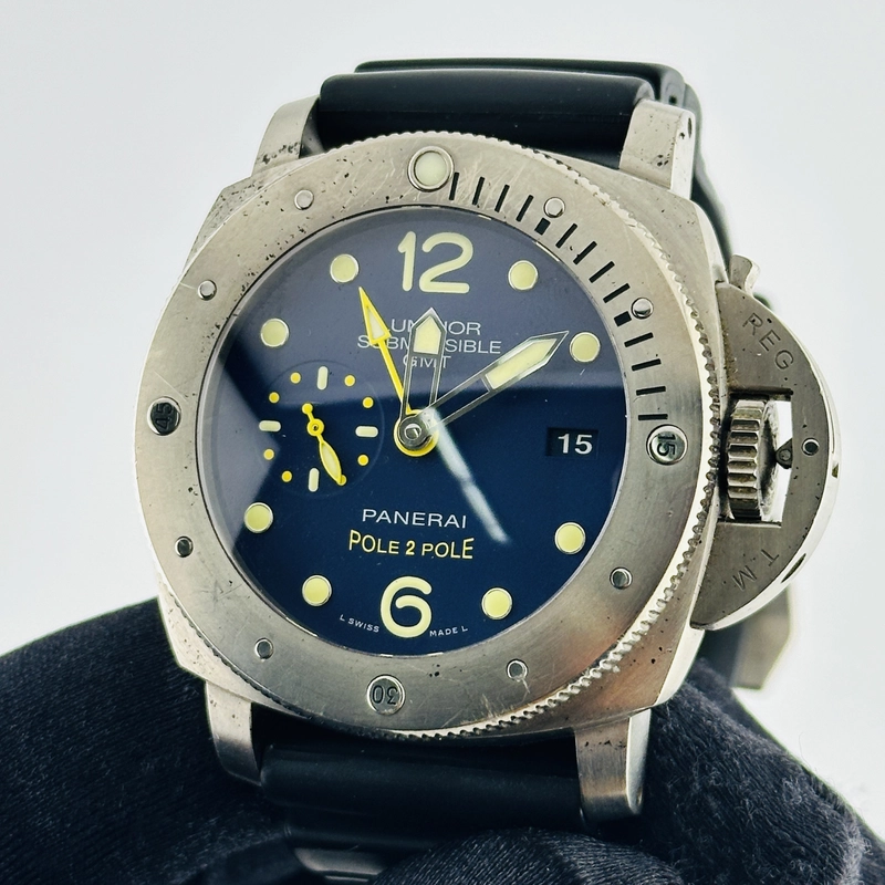 Panerai Luminor Submersible Blue Dial on Rubber Ref. PAM00719 Papers 2017 view 3