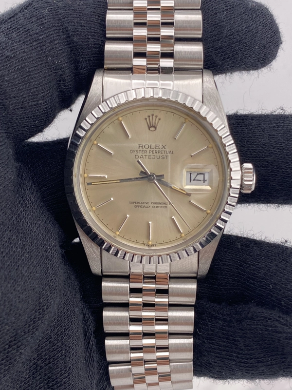 Rolex Datejust Silver Stick Dial on Jubilee Ref. 16030 1983 view 2