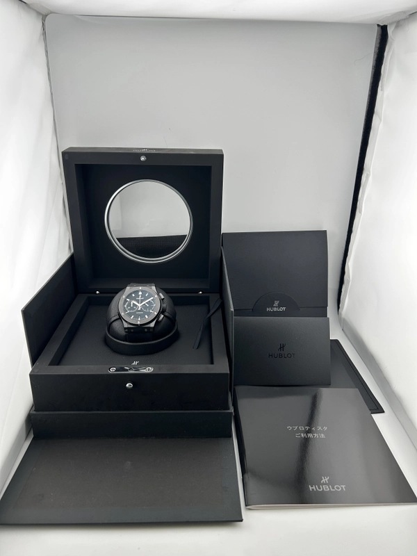 Hublot Classic Fusion Black Magic Black Dial on Rubber Fold Clasp Ref. 521.CM.1171.RX Manuals Only and Box view 7