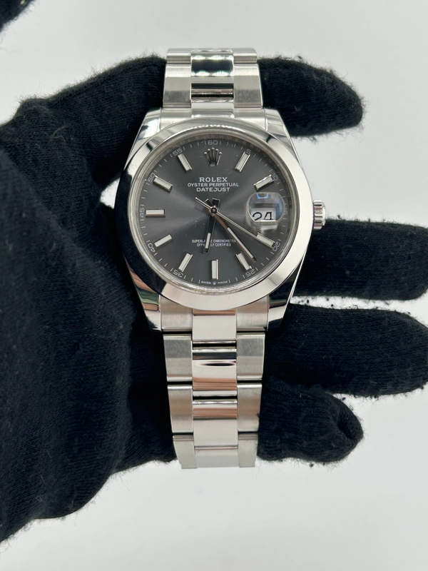 Rolex Datejust Rhodium Dial on Jubilee Ref. 126300 Card 2019 view 2
