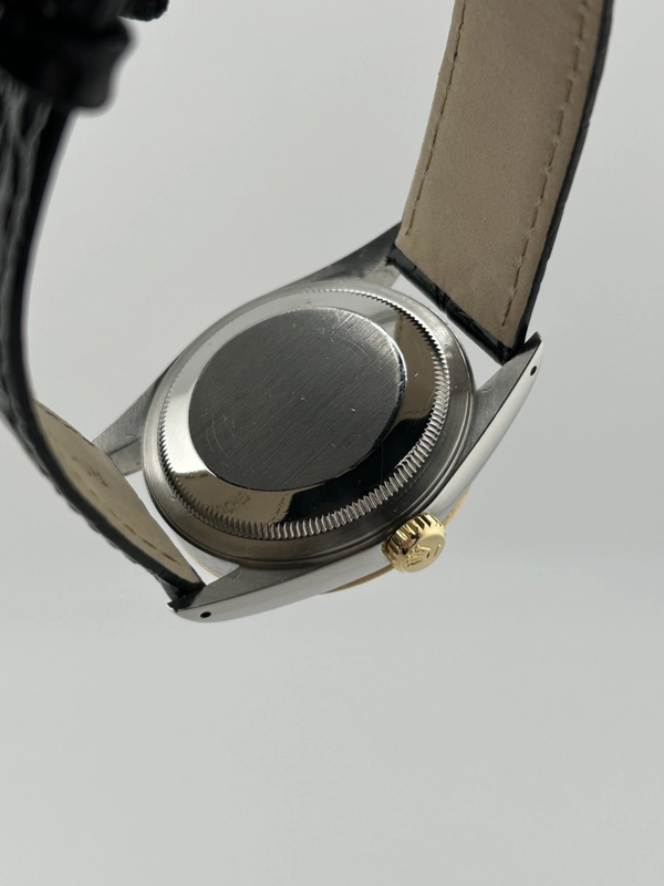 Rolex Datejust 36 Champagne Stick Dial on Generic Black Leather Strap Ref. 16233 1988 view 7