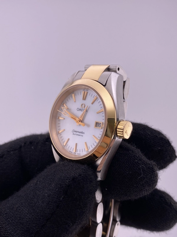Omega Seamaster White Mop Dial on 2 Tone Ref. 2373.70 Complete 2007 view 3