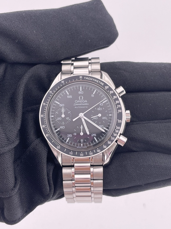 Omega Speedmaster Reduced Black Dial on Stainless Steel Bracelet Ref. 3510.5 view 2