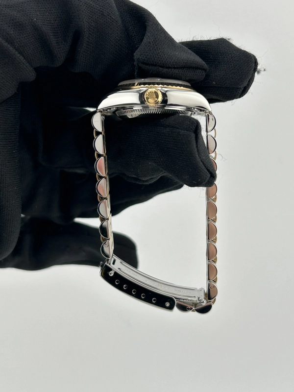 Rolex Datejust Lady White Roman Dial on 2 Tone Jubilee D Link Bracelet Ref. 79173 2002 view 6
