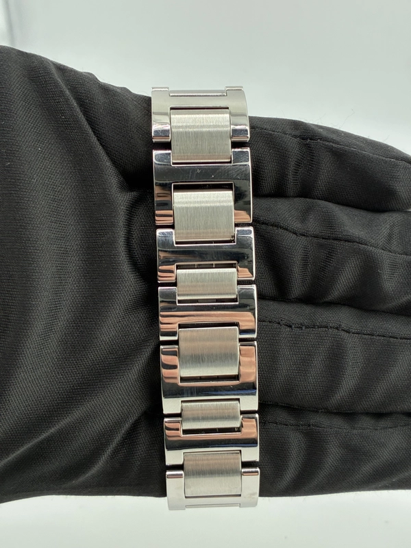 Cartier Ballon Bleu Silver Roman Numerals Dial on Stainless Steel Bracelet Ref. W6920046 Papers 2015 view 4