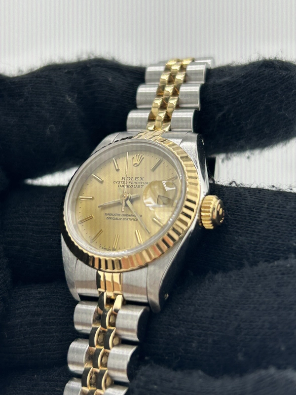 Rolex Datejust Lady Champagne Stick Dial on 2 Tone Jubilee D Link Bracelet Ref. 69173 1987 view 3