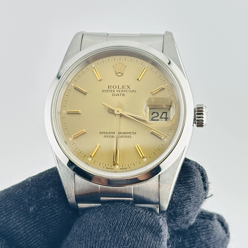 Rolex Oyster Perpetual Date Champagne Stick Dial on Oyster Bracelet Ref. 15200 1990 view 3